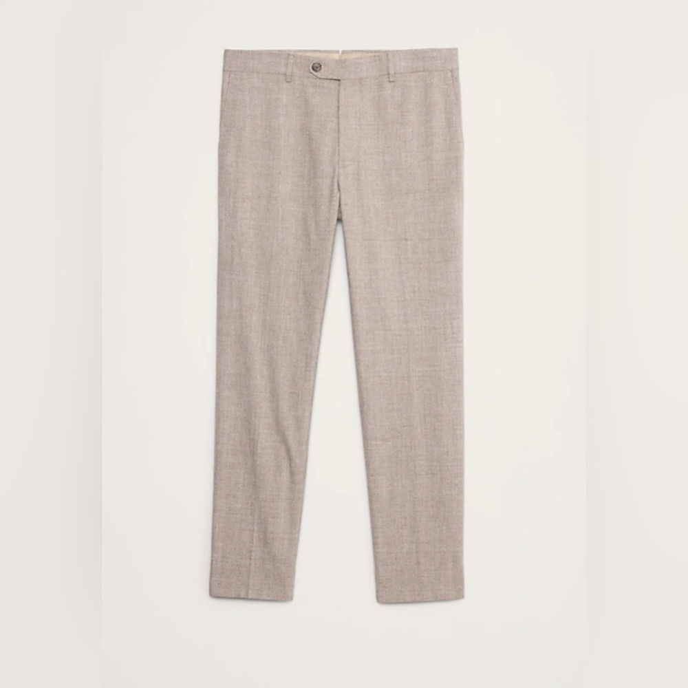 Banana Republic Wrinkle-Resistant Dress Pant light pink oatmeal color.size 14